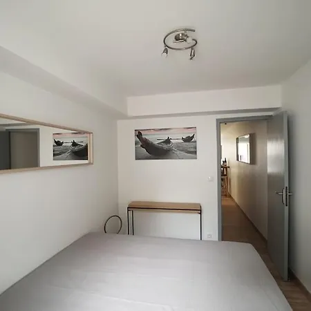 Le Calme D'un Joli Patio En Centre-ville Sète