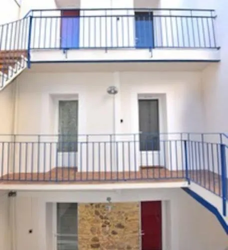 Le Calme D'un Joli Patio En Centre-ville Sète
