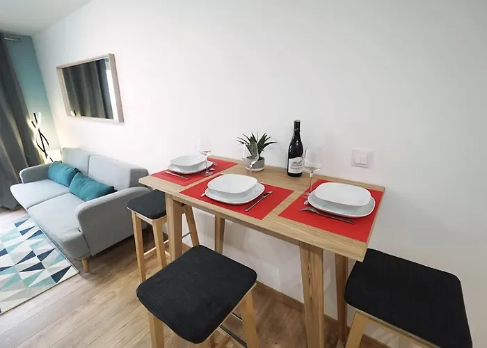 Le Calme D'un Joli Patio En Centre-ville Appartamento Sète